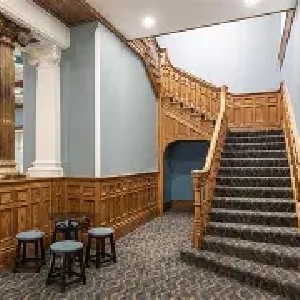 Hayes & Yeading Lounge