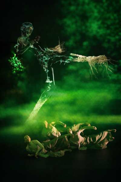 Strangely Familiar by THE Dance Company (SG)